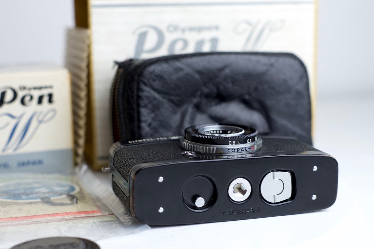 Olympus Pen W (Wide) Half Frame 35mm Film Camera with Original